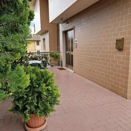 Affittacamere Via Carducci Gubbio Exterior foto