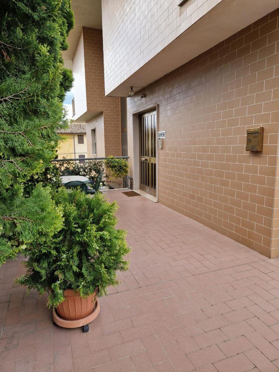 Affittacamere Via Carducci Gubbio Exterior foto